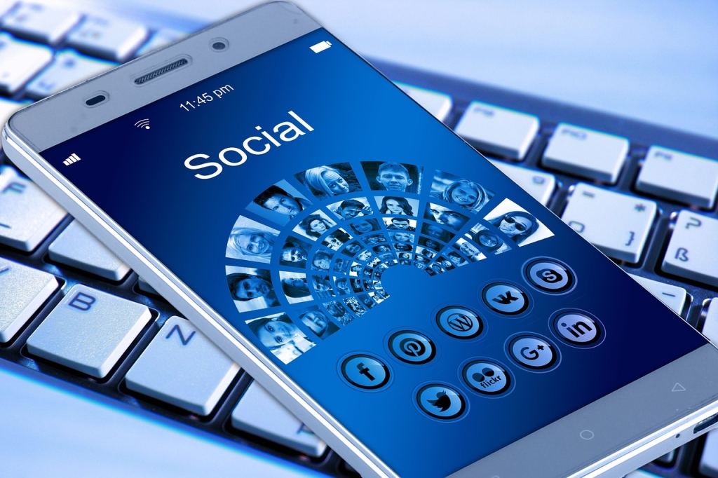 What role do social media posts play in seo?